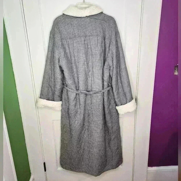 NWT Levi's Levi Strauss x Target Womens S/M Dark Chambray Sherpa Winter Robe - Picture 2 of 5